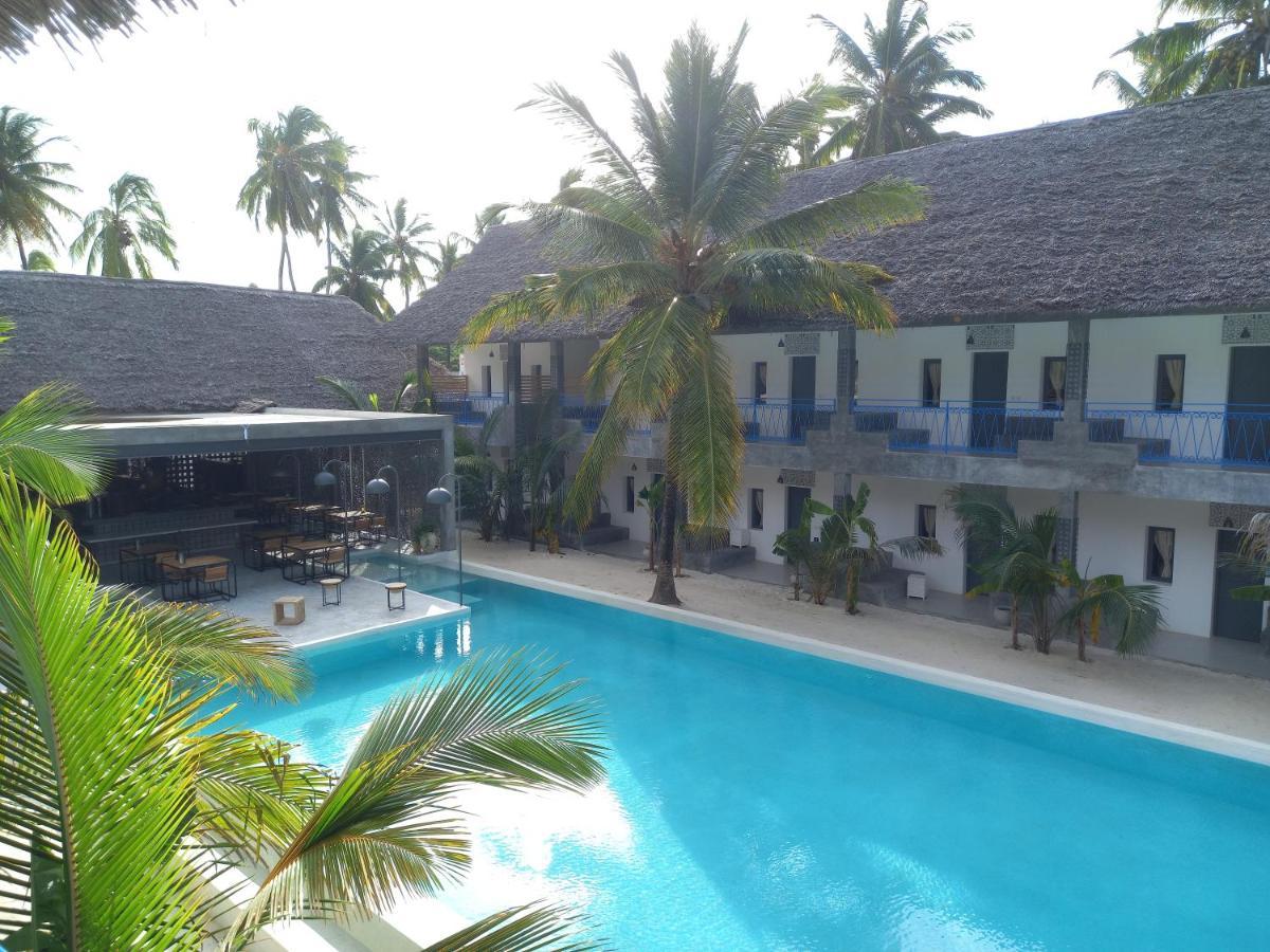 Casa Beach Hotel "Casa Del Mar" Джамбиани Экстерьер фото