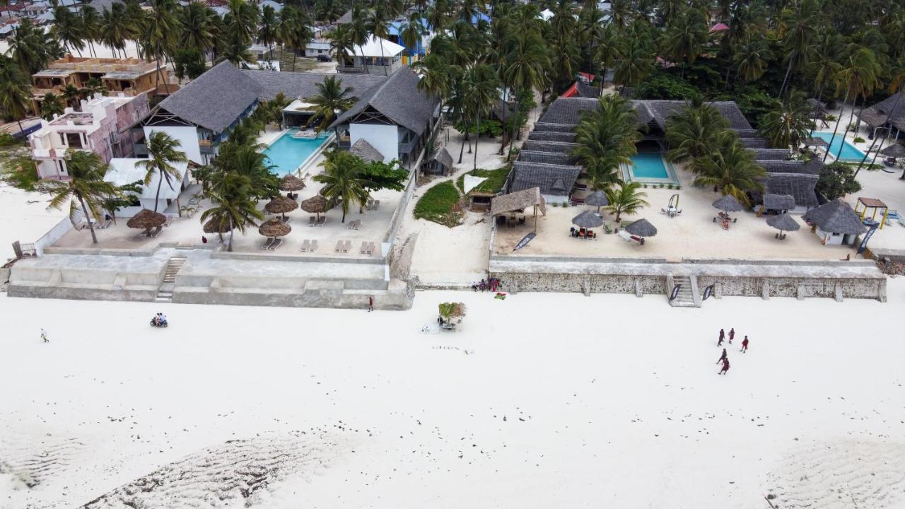 Casa Beach Hotel "Casa Del Mar" Джамбиани Экстерьер фото